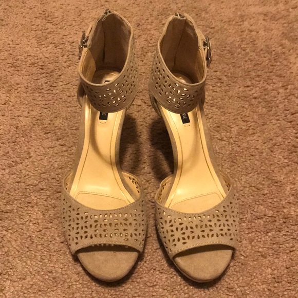 Heels - Picture 1 of 2